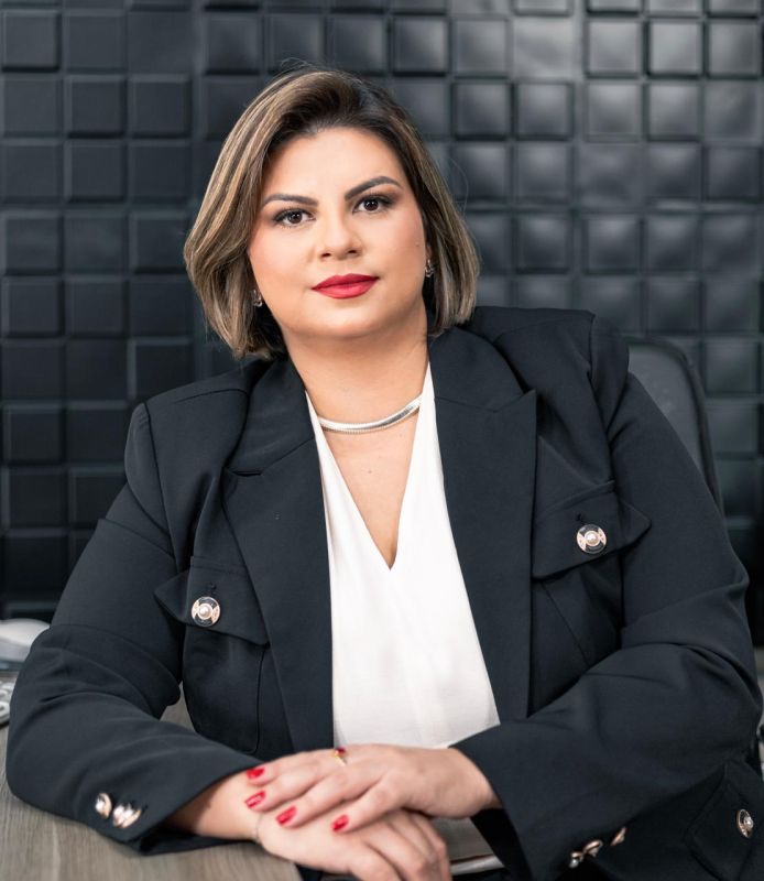 ARIANE FERNANDES DE OLIVEIRA